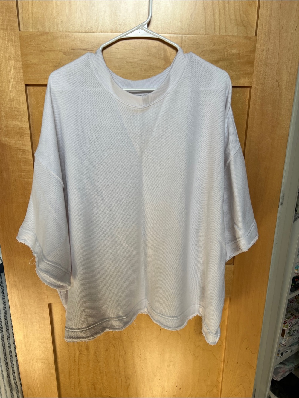 American Eagle Outfitters Relaxed White Short-Sleeve Tee